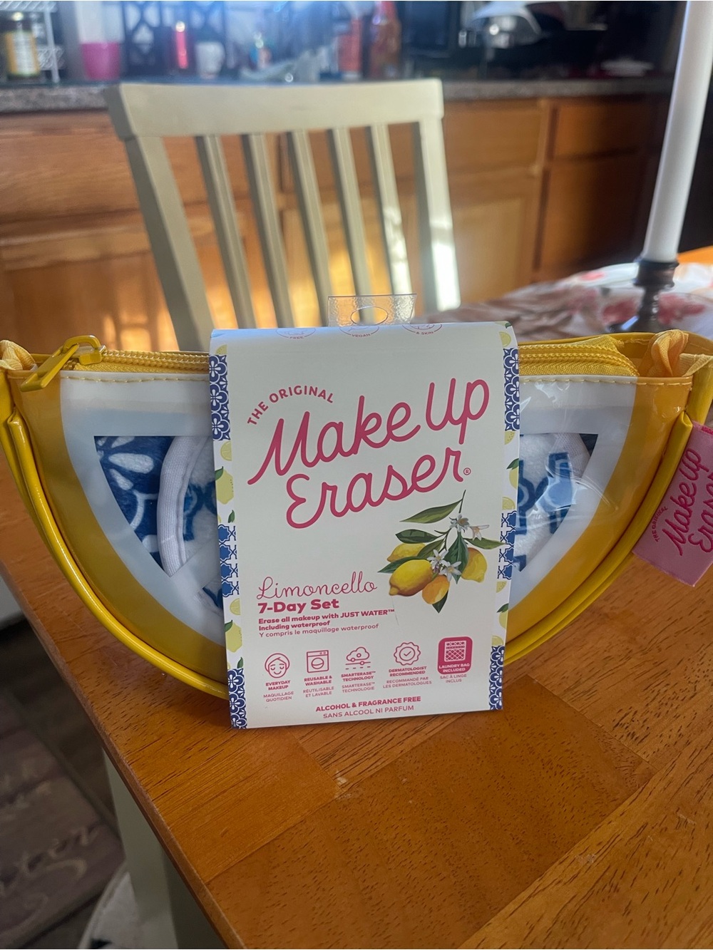 Make Up Eraser Limoncello 7-Day Set - Yellow Crescent Pouch